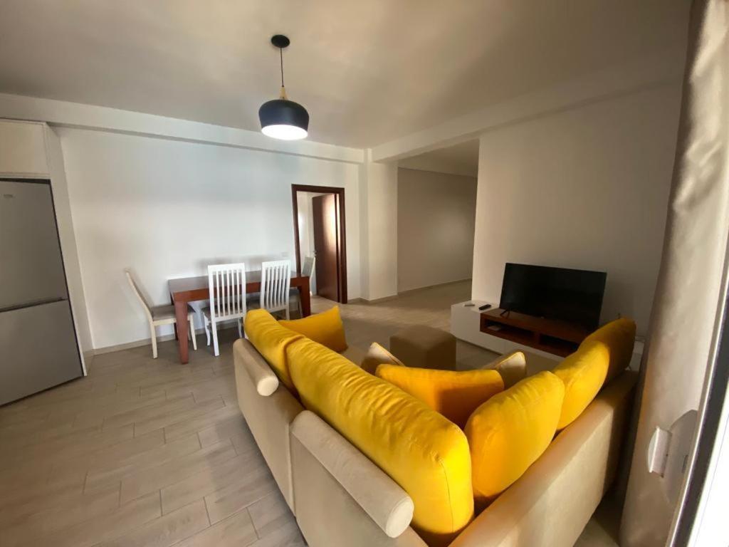 Cava Apartments Sarandë Quarto foto